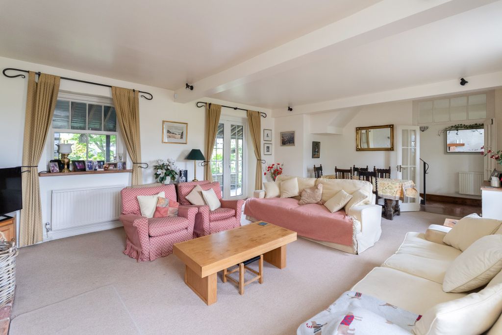 Property photo 2 of 24 Dsc00877