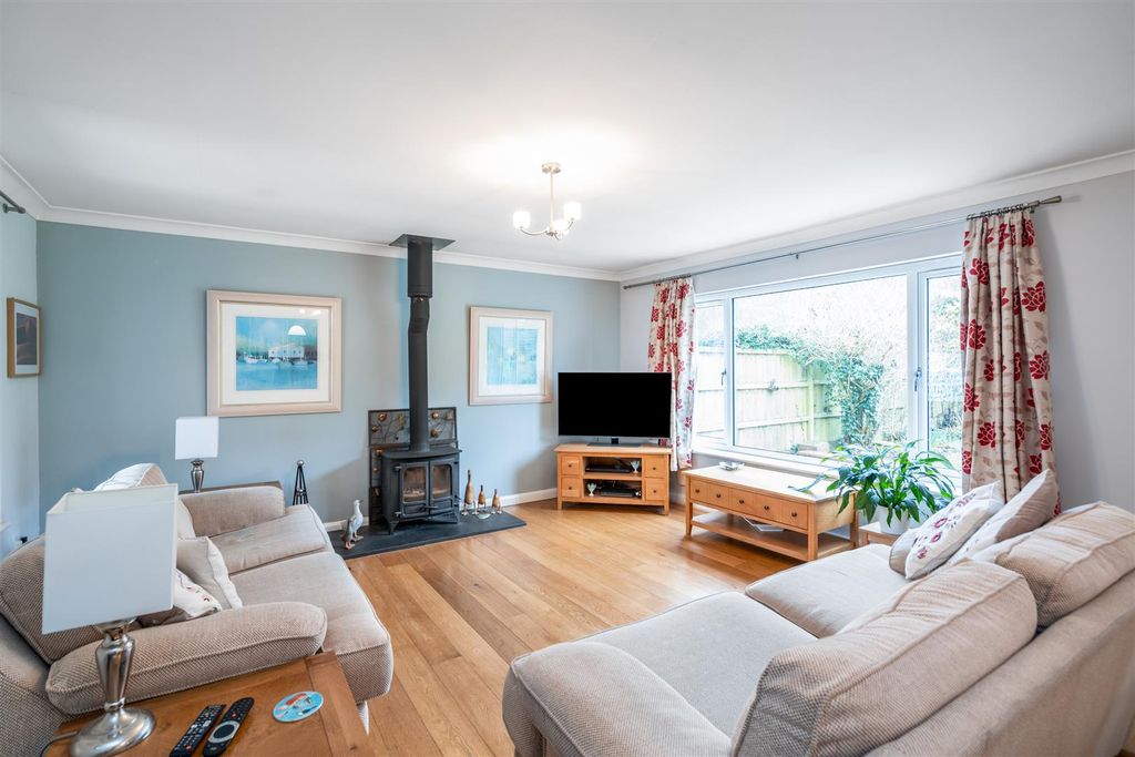 Property photo 3 of 13 153 Station Lane-2_Lo.Jpg