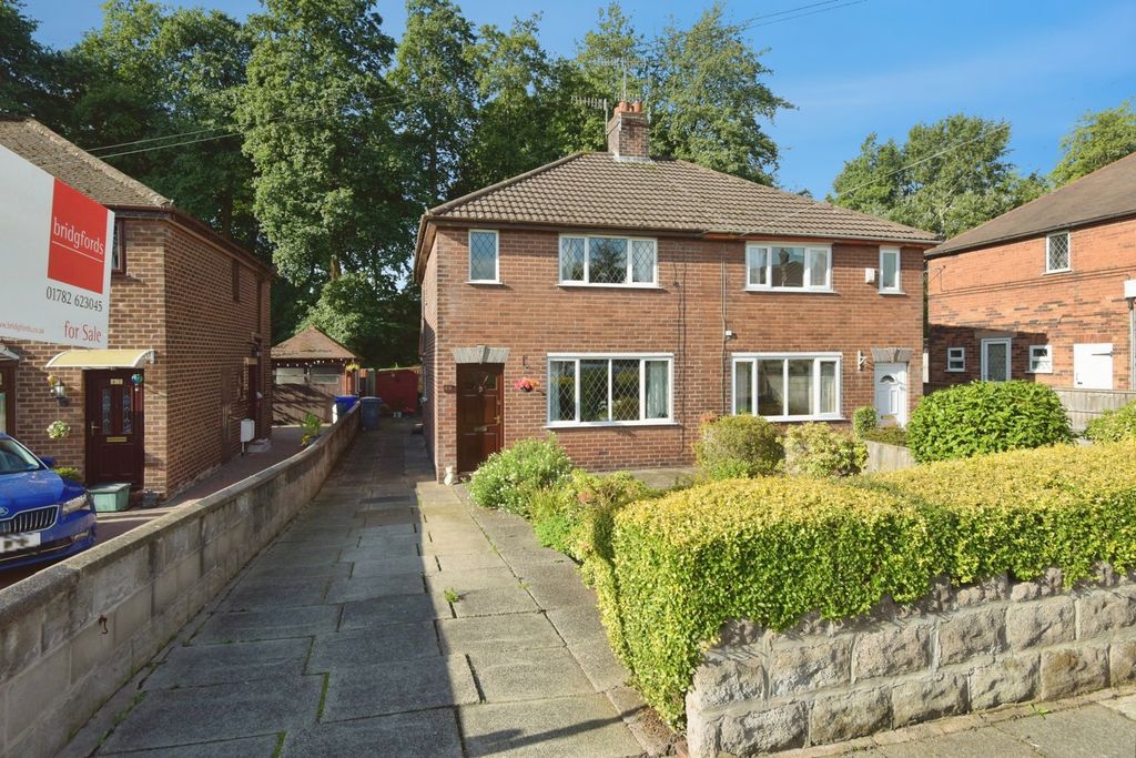 Property photo 1 of 16 Pbox-Img.Jpg