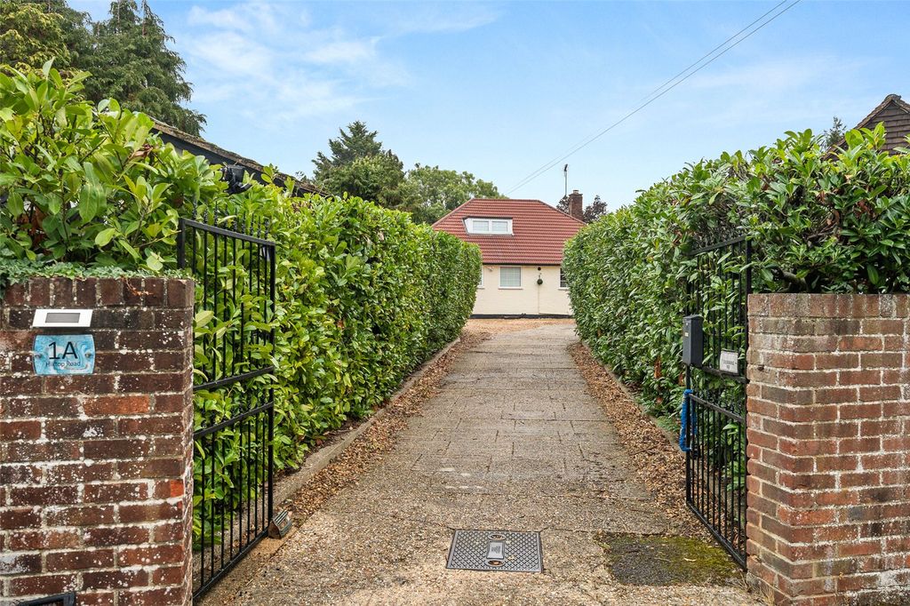 Property photo 2 of 17 Picture No. 01