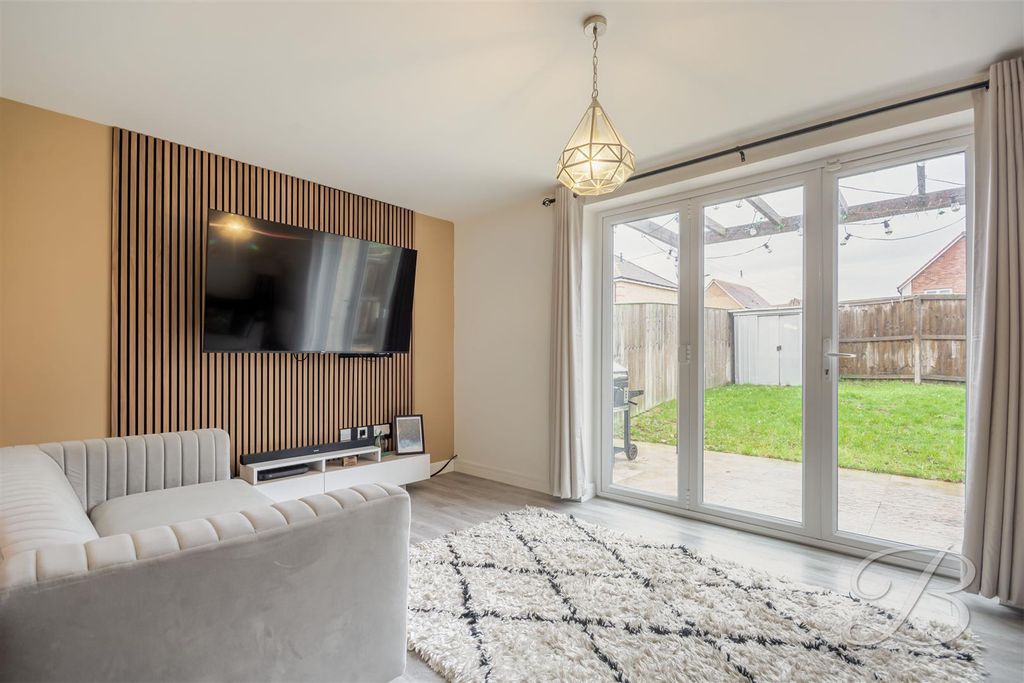 Property photo 3 of 26 Ccltd-3.Jpg