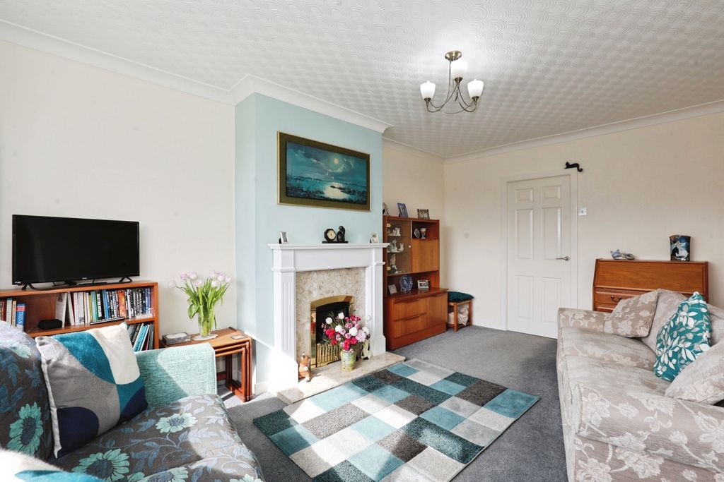 Property photo 2 of 16 Pbox-Img.Jpg