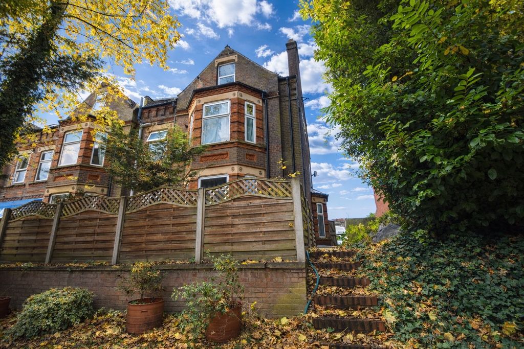Property photo 1 of 13 2557160