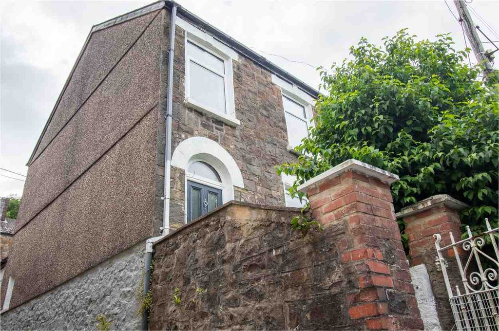 Property photo 1 of 29