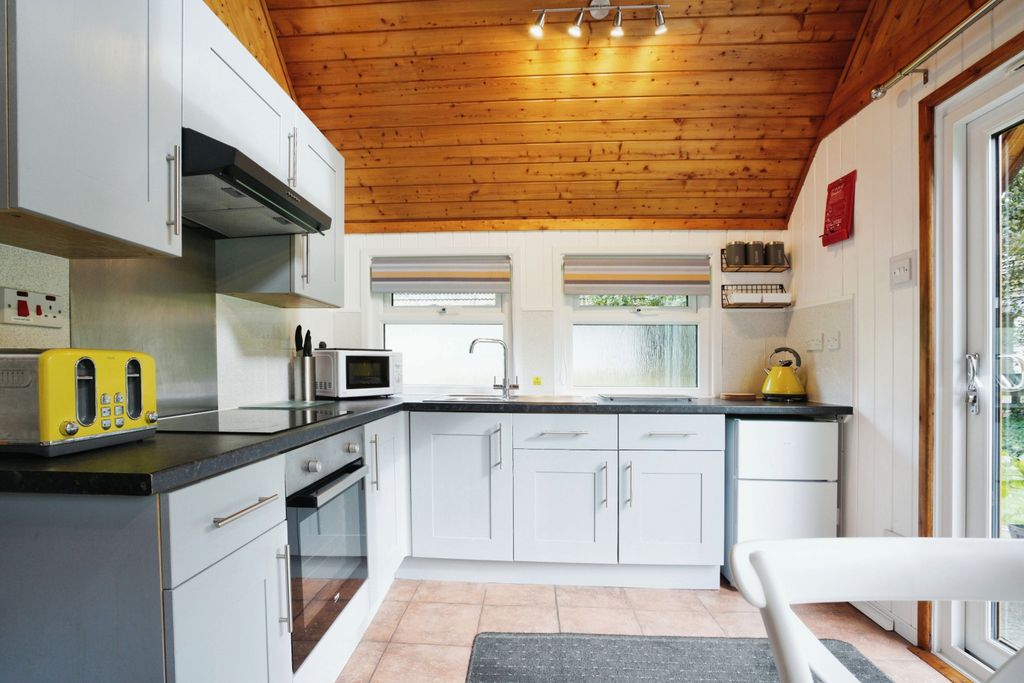 Property photo 2 of 16 Photography