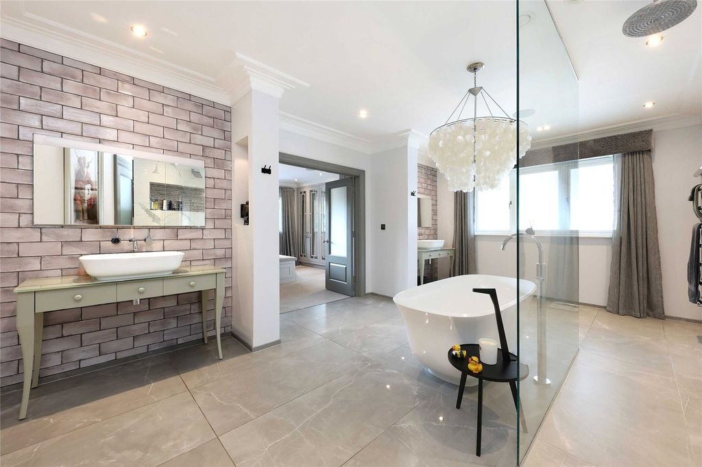 Additional image 11 of 6 bed detached house for salePenn Road, Beaconsfield, Buckinghamshire HP9