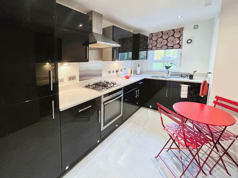 Property photo 3 of 13 Kitchen