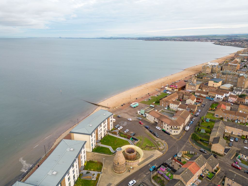 Property photo 2 of 25 Property Image 2