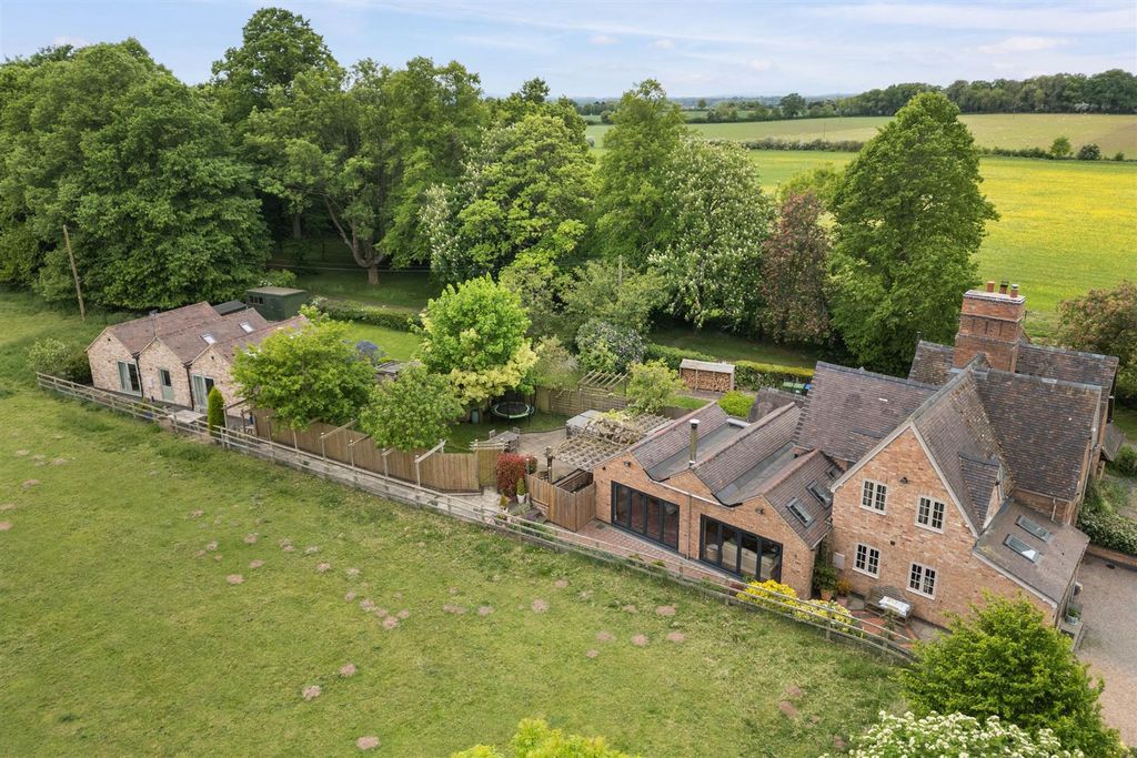 Property photo 1 of 33
