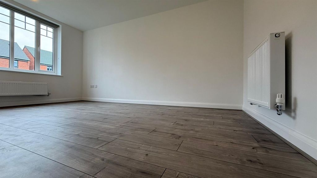 Property photo 3 of 56 5Aab6F70-B281-4A2F-A439-F4Ab7998A6A6.Jpg