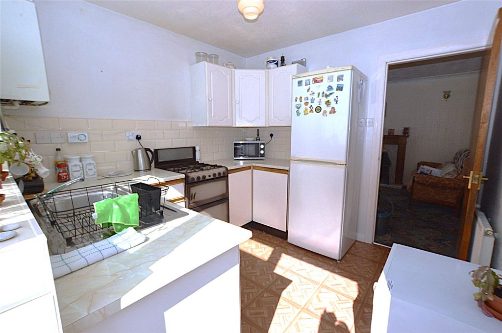 Property photo 3 of 14 Picture No. 05