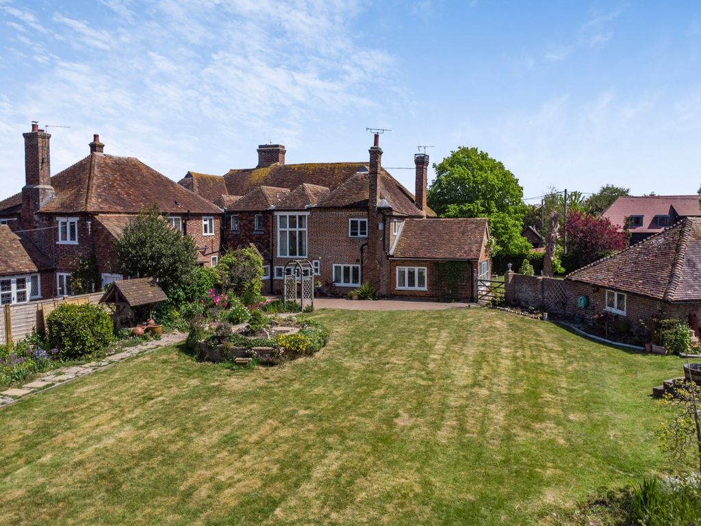 Property photo 2 of 23 The Manor House