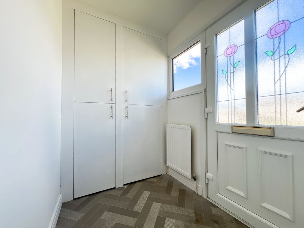 Property photo 3 of 16 Wanstead 4