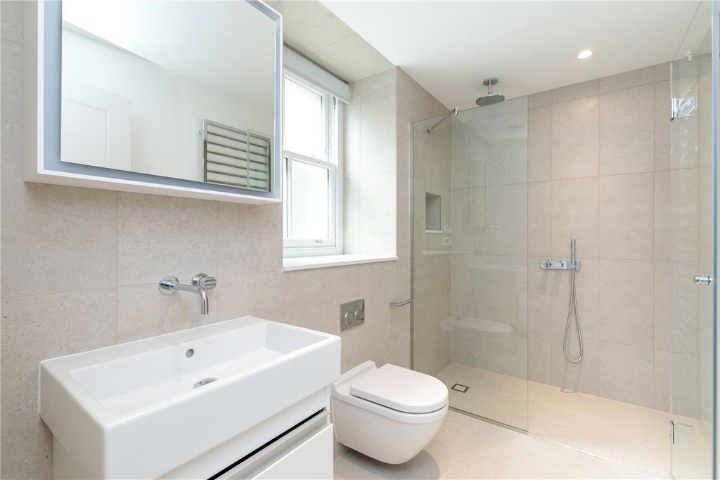 Property photo 3 of 14 Picture No. 11
