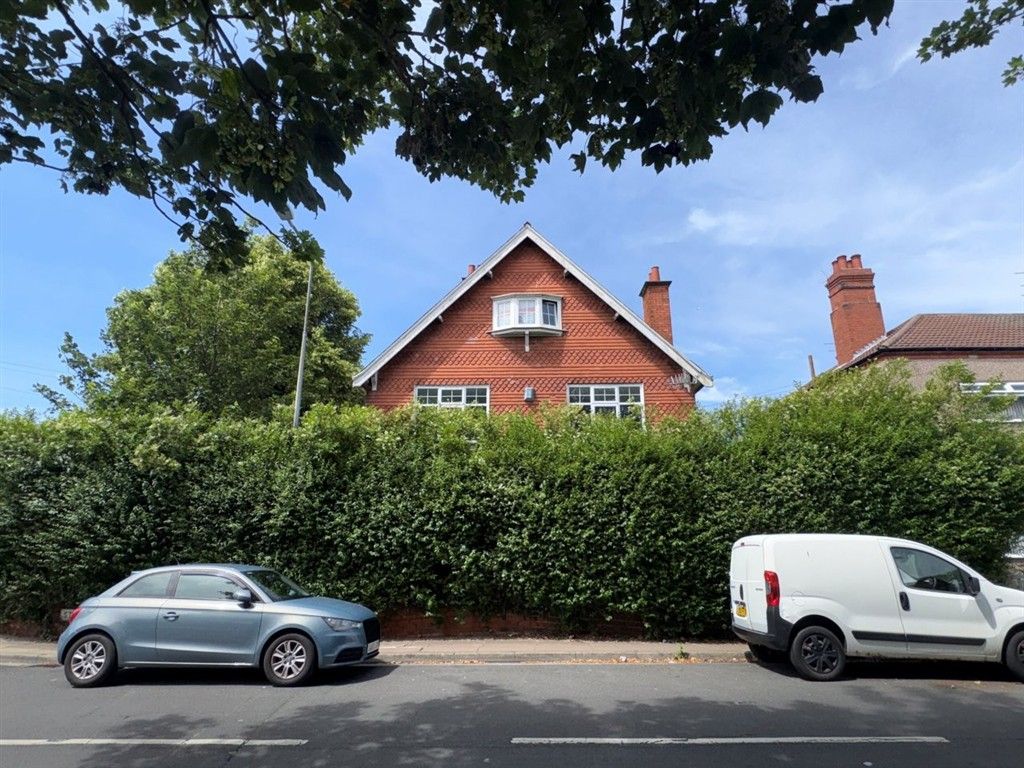 Property photo 1 of 12