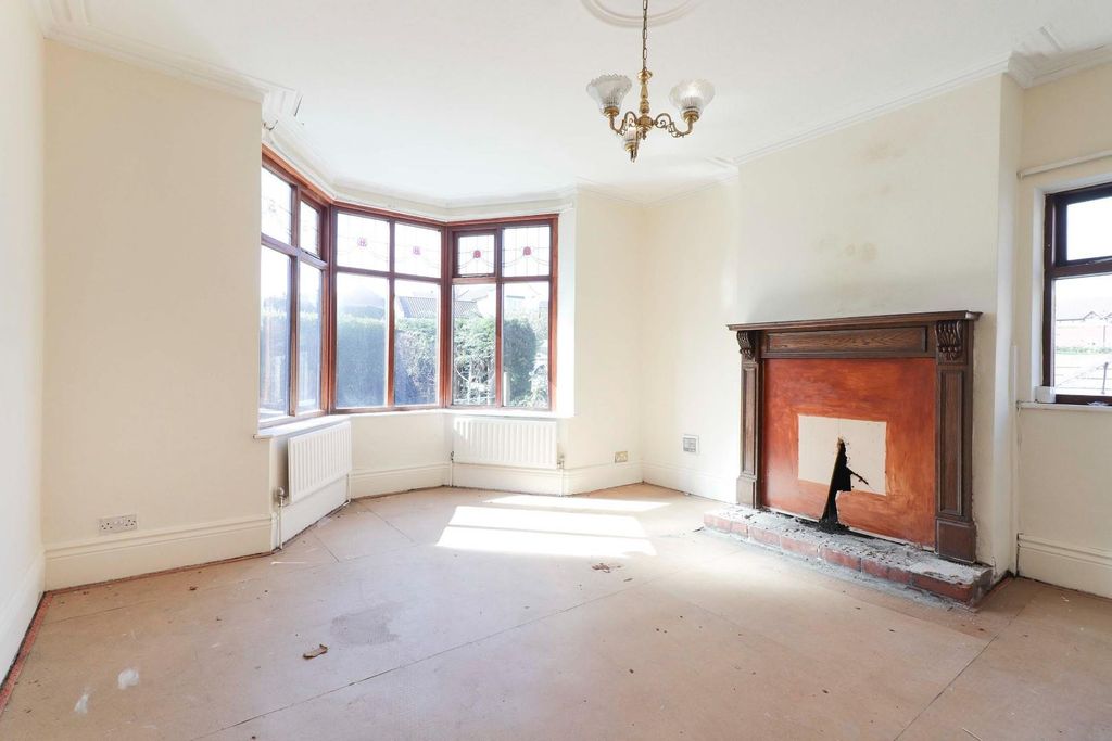 Property photo 3 of 24 Img_9006.Jpg