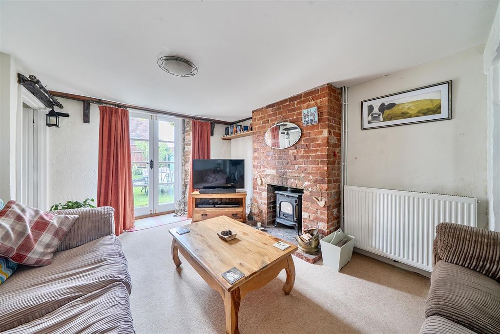 Property photo 3 of 16 Sitting Room