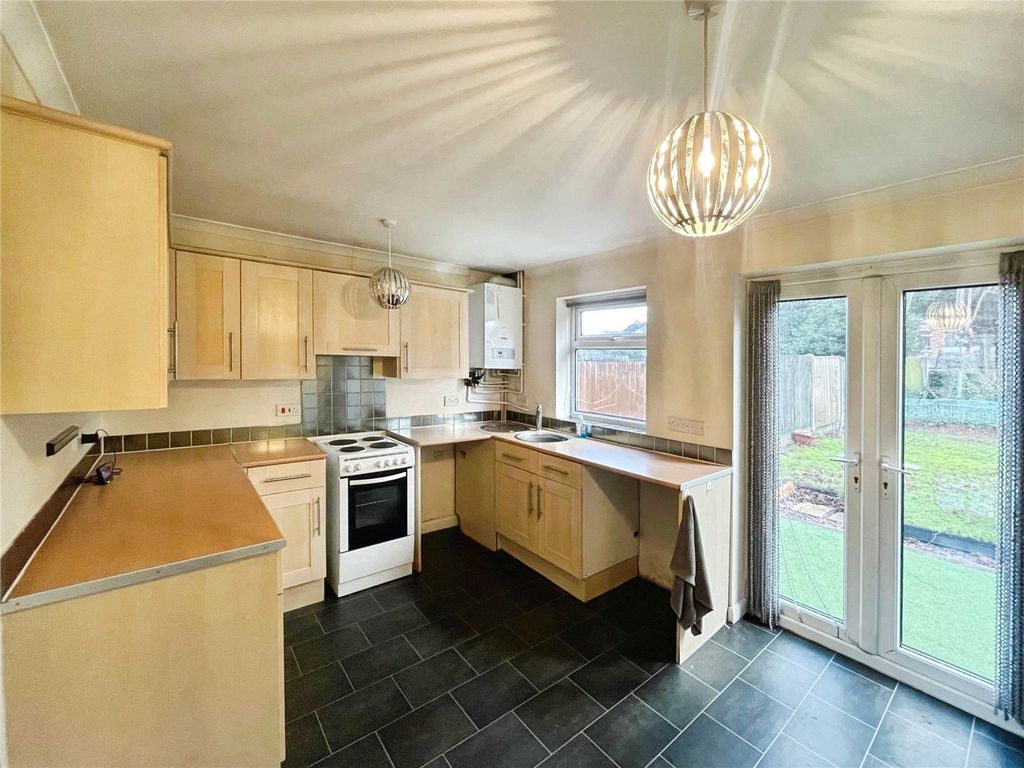 Property photo 2 of 14 Picture No. 12