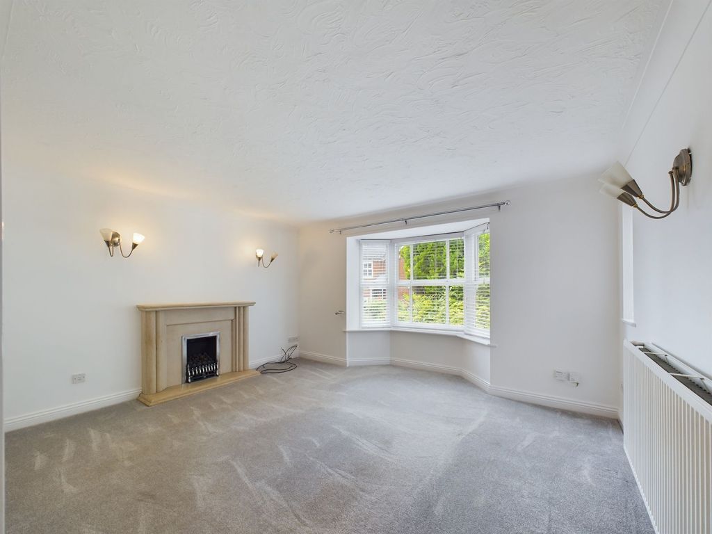 Property photo 2 of 34