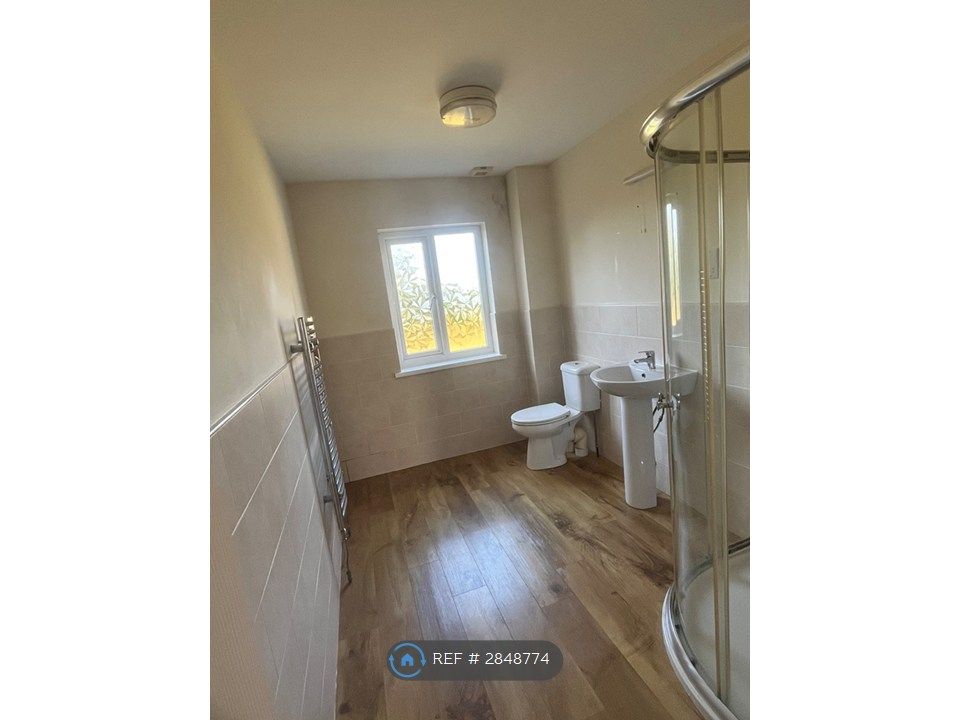 Property photo 3 of 5