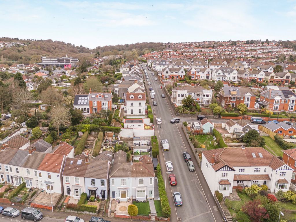 Property photo 2 of 38