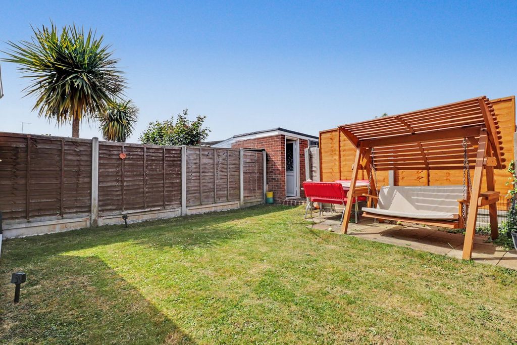 Property photo 2 of 18
