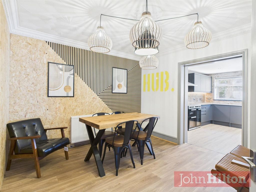 Property photo 3 of 18 Cam02534G0-Pr0583-Still016.Jpg