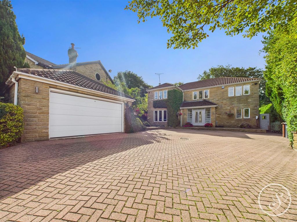 Property photo 1 of 36