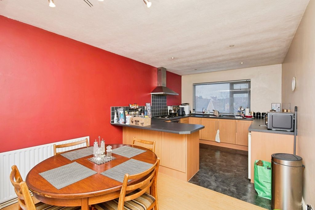 Property photo 3 of 11 Pbox-Img.Jpg