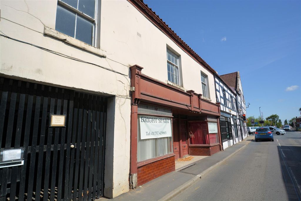 Property photo 1 of 15 New Street Bright Sparx.Jpg