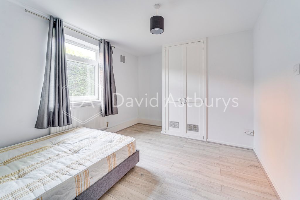 Property photo 3 of 8 Ndb02318_Enfused