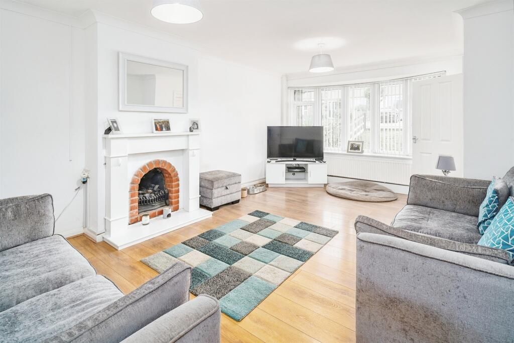Property photo 3 of 13 Na