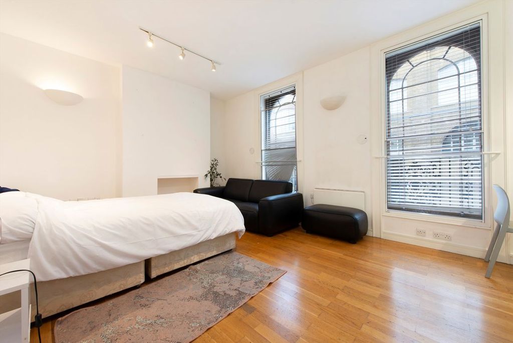 Property photo 3 of 6