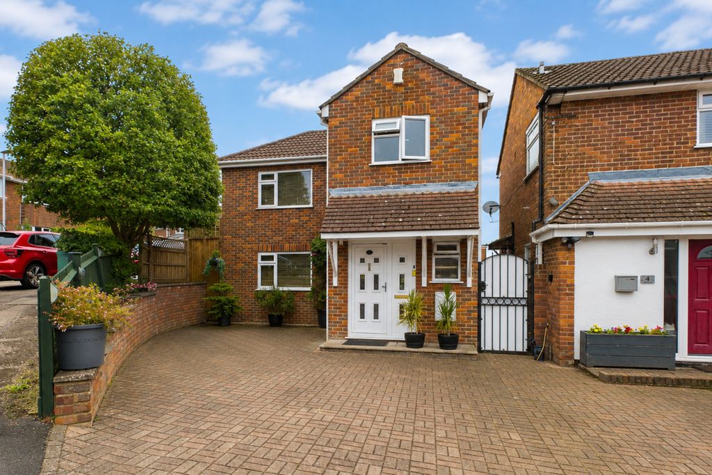 Property photo 1 of 23