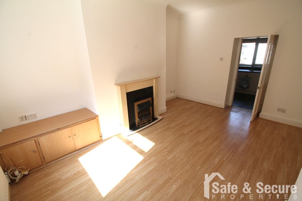 Property photo 3 of 8 Img_1187