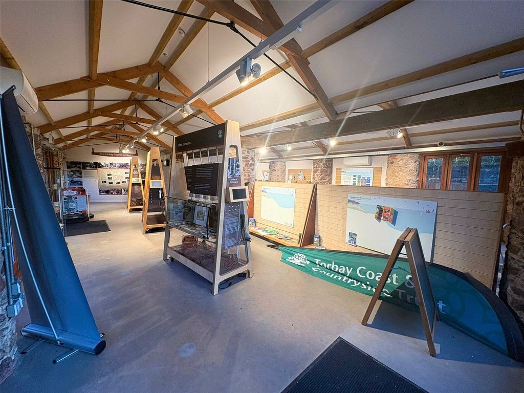 Property photo 2 of 7 Picture No. 01