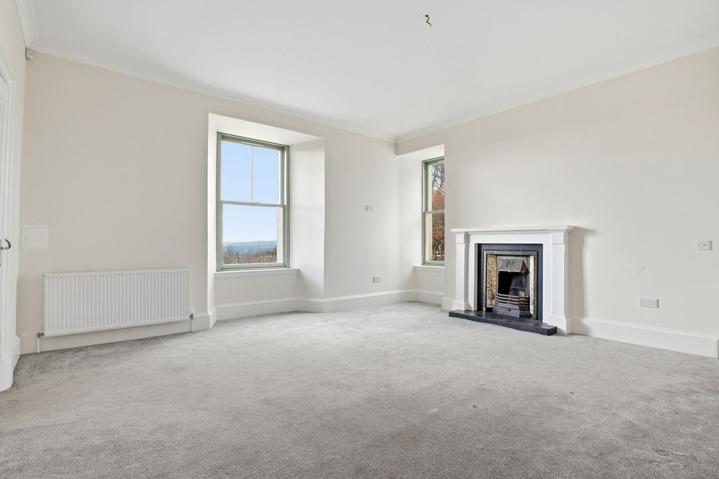 Property photo 3 of 30