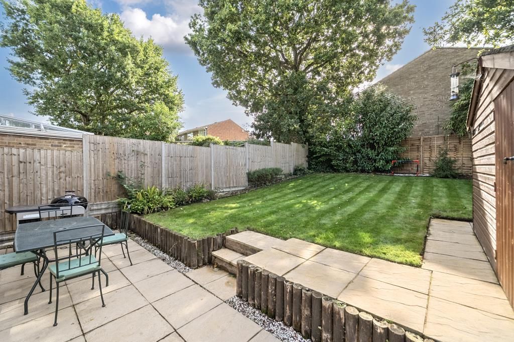 Property photo 3 of 20 Garden View