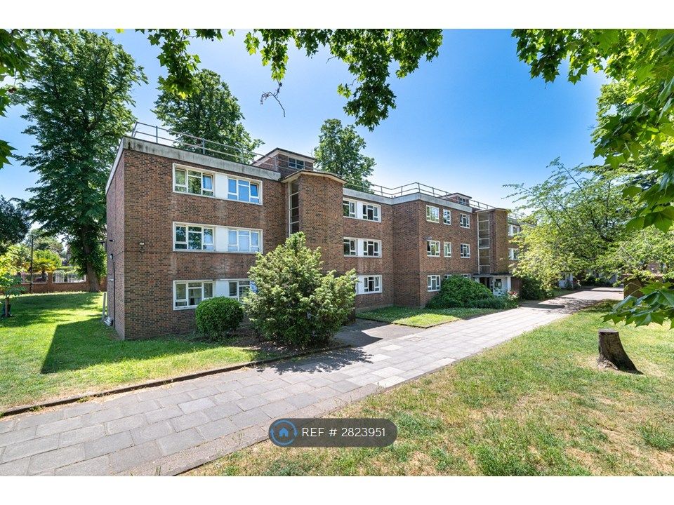 Property photo 2 of 27