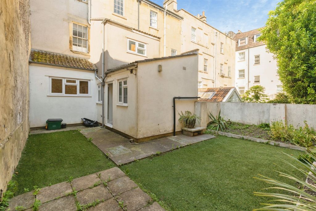Property photo 3 of 14