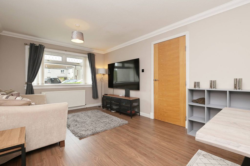 Property photo 2 of 29