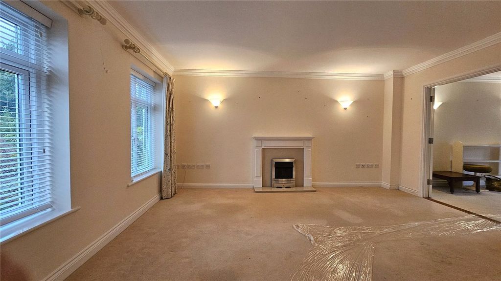 Property photo 3 of 22 Picture No. 04