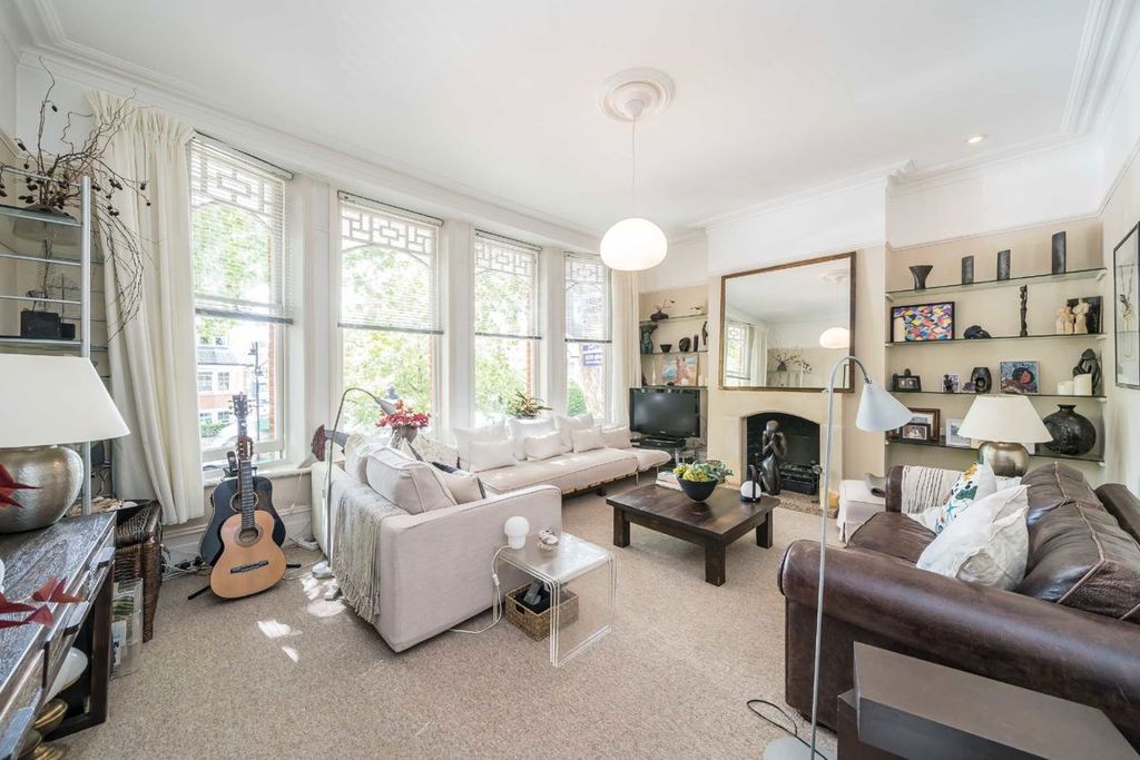 Property photo 1 of 8