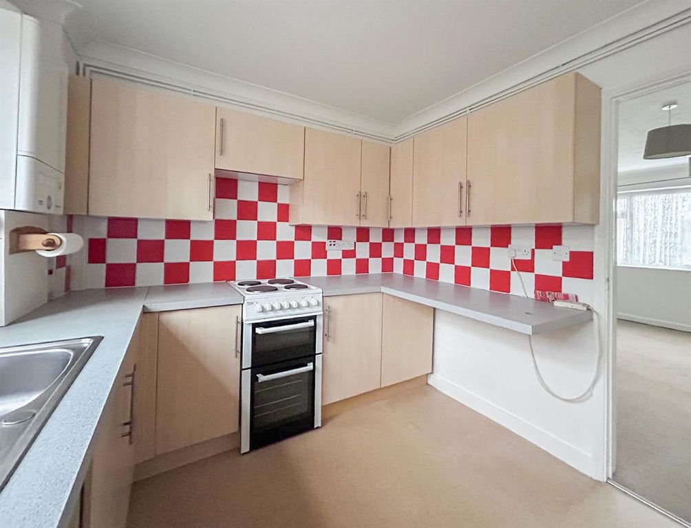 Property photo 2 of 14 7-538c56F6-0Adb-4281-Bcd8-d211150Ef617.Jpg