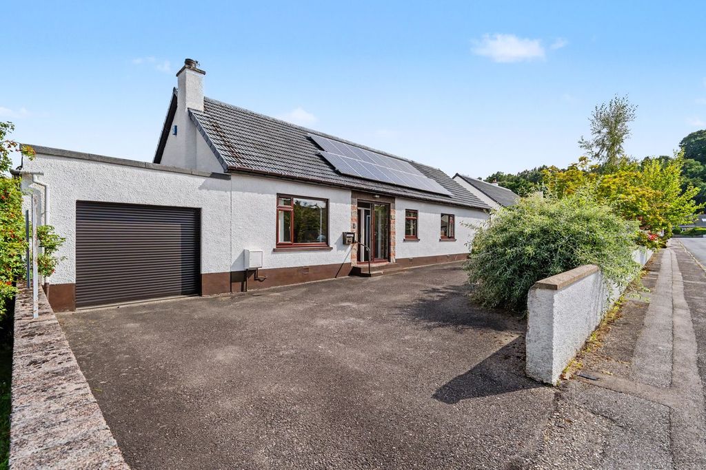 Property photo 1 of 23