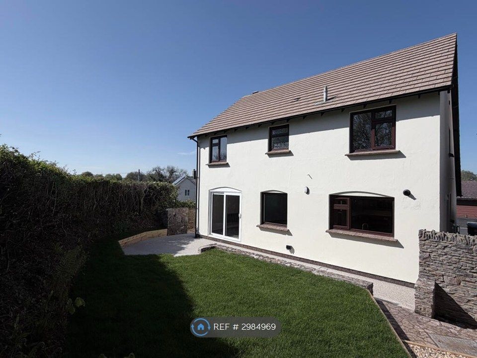 Property photo 2 of 26