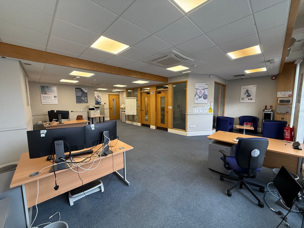 Property photo 3 of 8