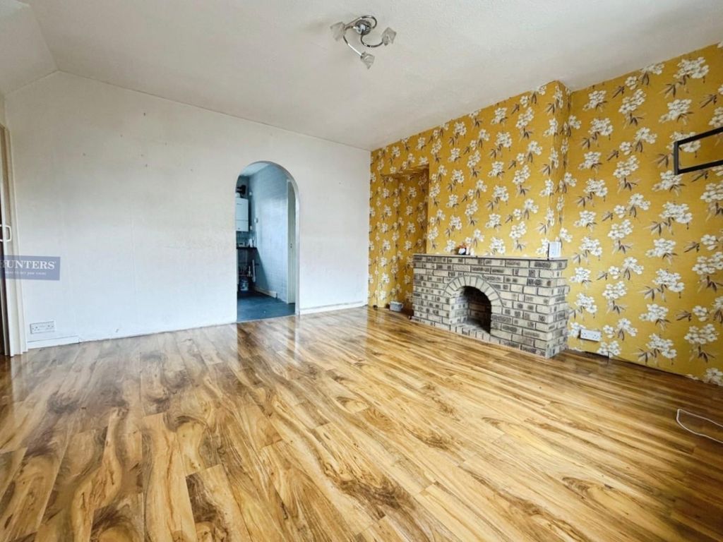 Property photo 2 of 21 Lounge