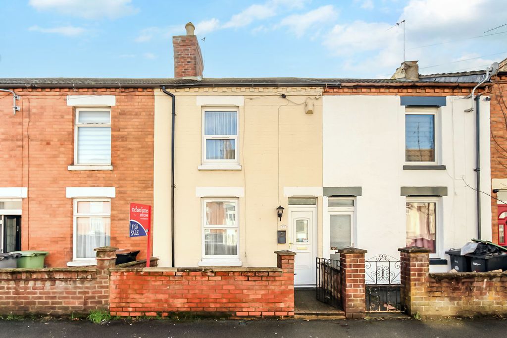 Property photo 1 of 8 Front