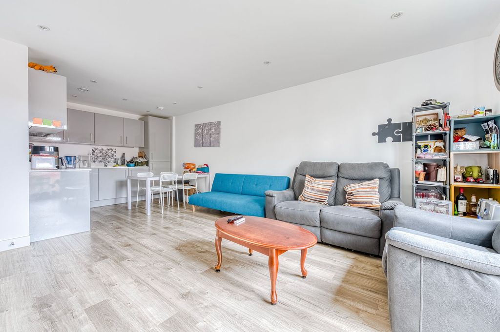 Property photo 3 of 13